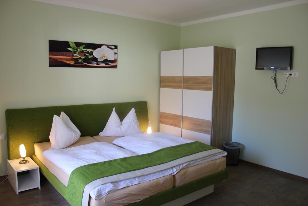 Gasthof Zum Mohrn Oberwoelz Stadt Phòng bức ảnh